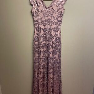 The TADASHI SHOJI Sequin Lace Smoke Pink Pearl Dress Gown in size 4